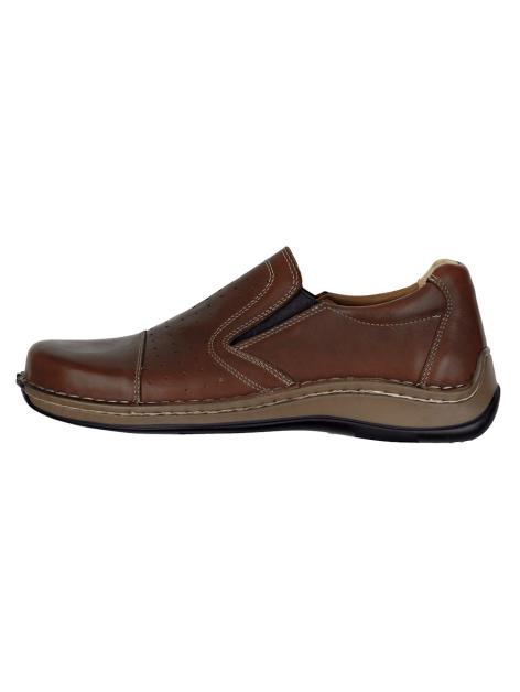 Naturläufer Slipper mit luftigen Perforationen Artikelnummer: 1578880.00002 Bis zu 65% Rabatt