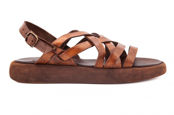 Riccardo Cartillone Brador 85-506 mogano Meist gekauft