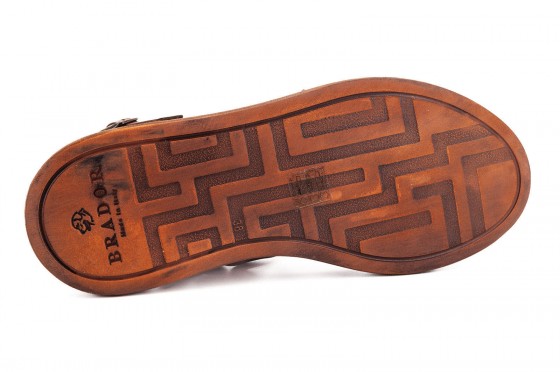 Riccardo Cartillone Brador 85-506 mogano Meist gekauft