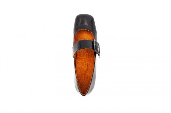 Riccardo Cartillone Chie Mihara IAMAN Black Online Outlet