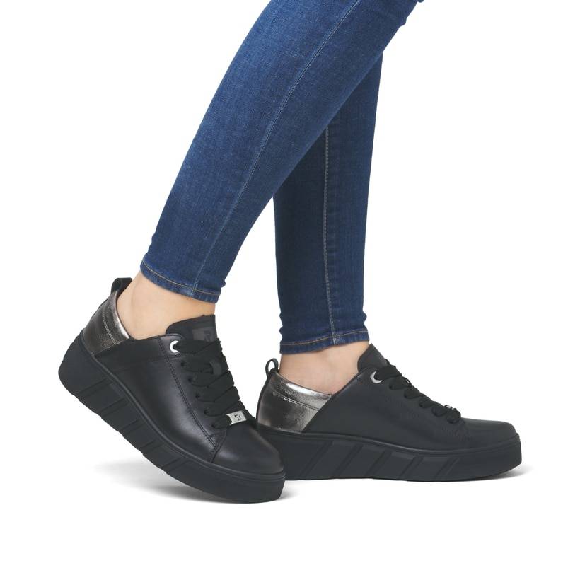 Rieker Artikelnummer W0502-03 Rieker Damen Sneaker Low mattschwarz-silber Exklusivangebot