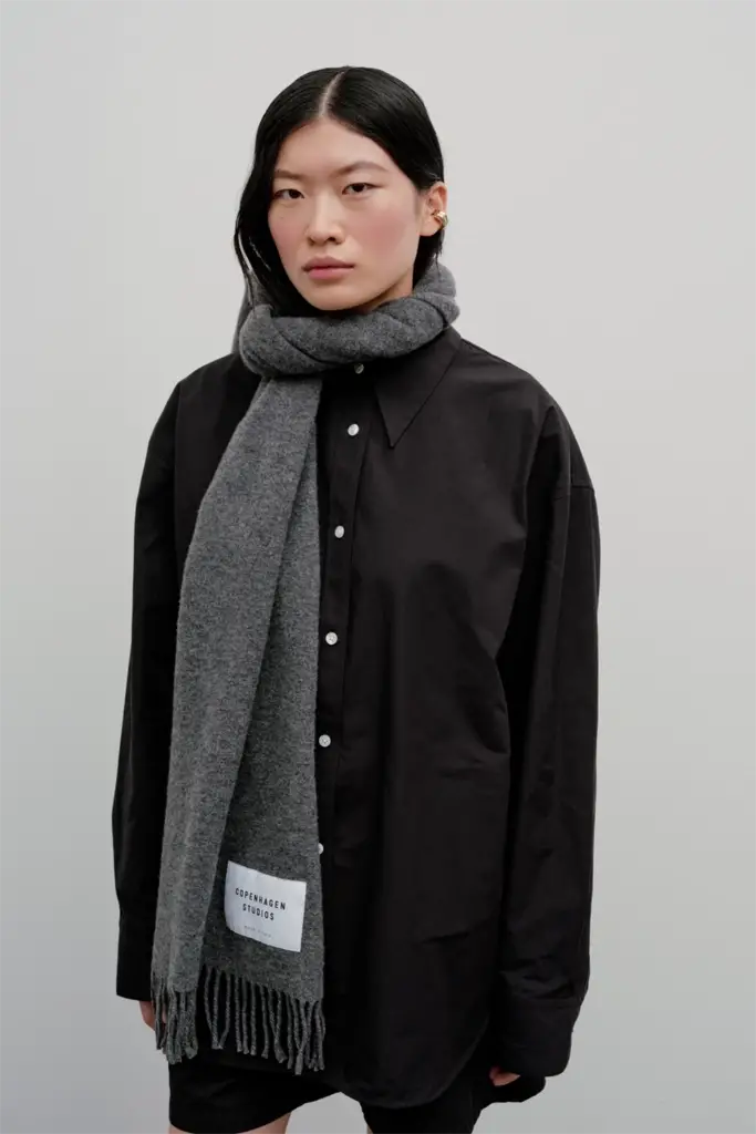Studio Copenhagen CPH SHAWL 6 wool mix anthracite Auslauf