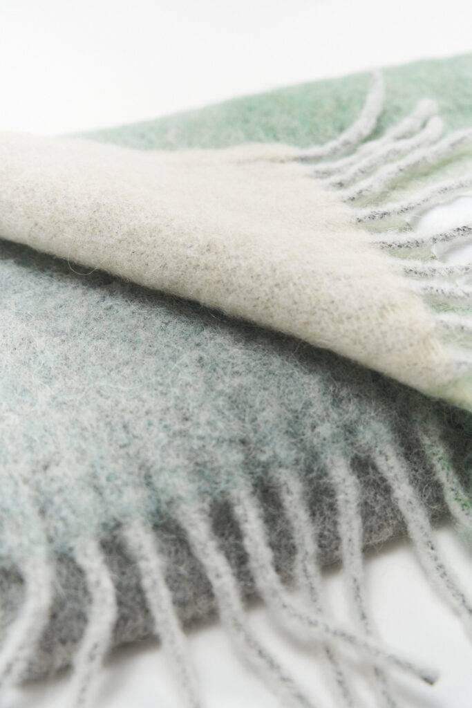 Studio Copenhagen CPH SHAWL 4 wool mix jade green Rabatt