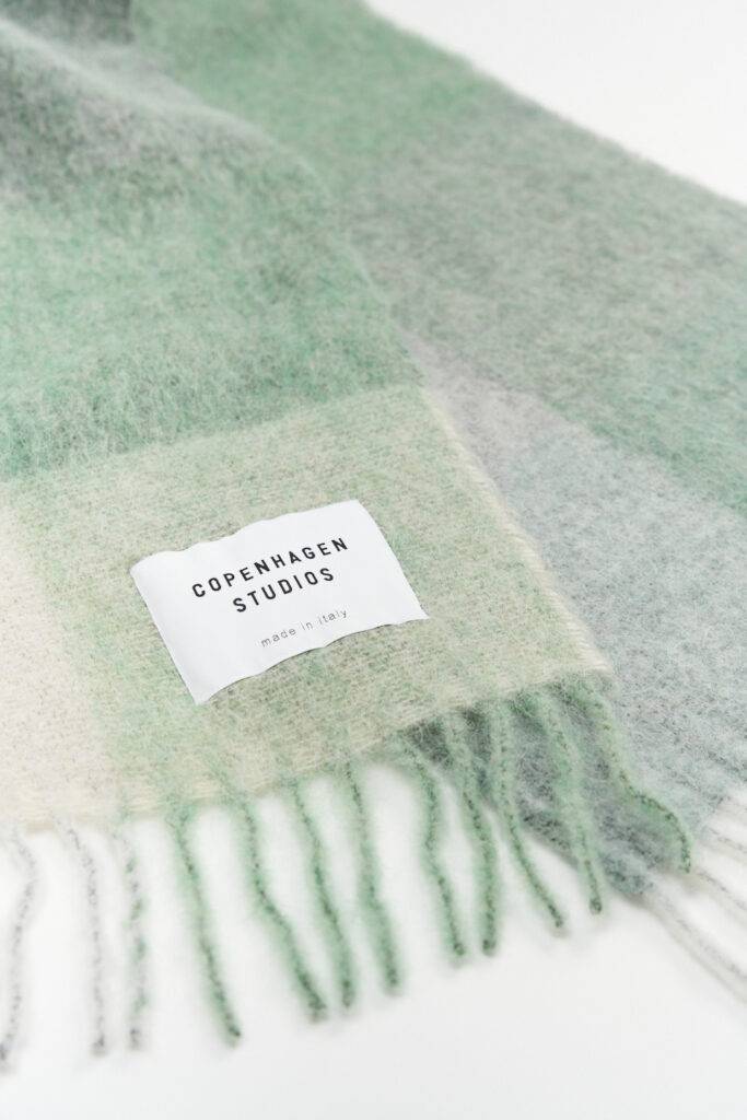 Studio Copenhagen CPH SHAWL 4 wool mix jade green Rabatt