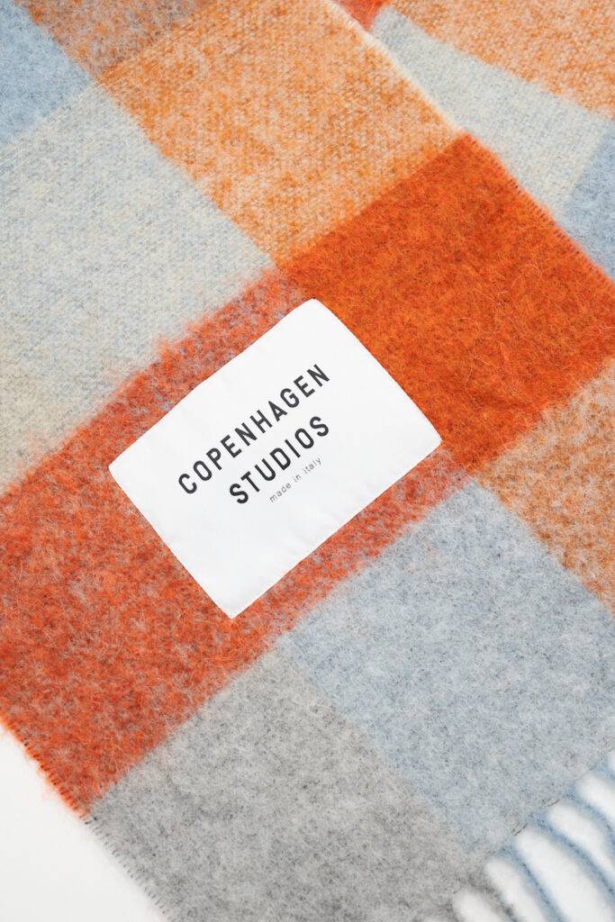 Studio Copenhagen CPH SHAWL 2 wool mix blue/orange Günstig kaufen