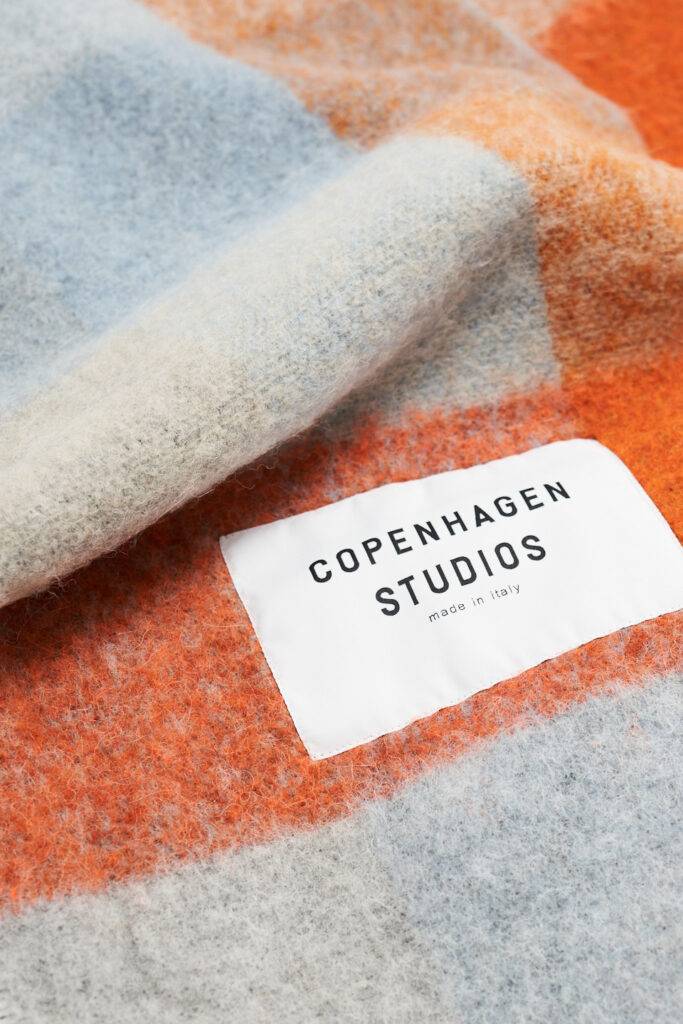 Studio Copenhagen CPH SHAWL 2 wool mix blue/orange Günstig kaufen