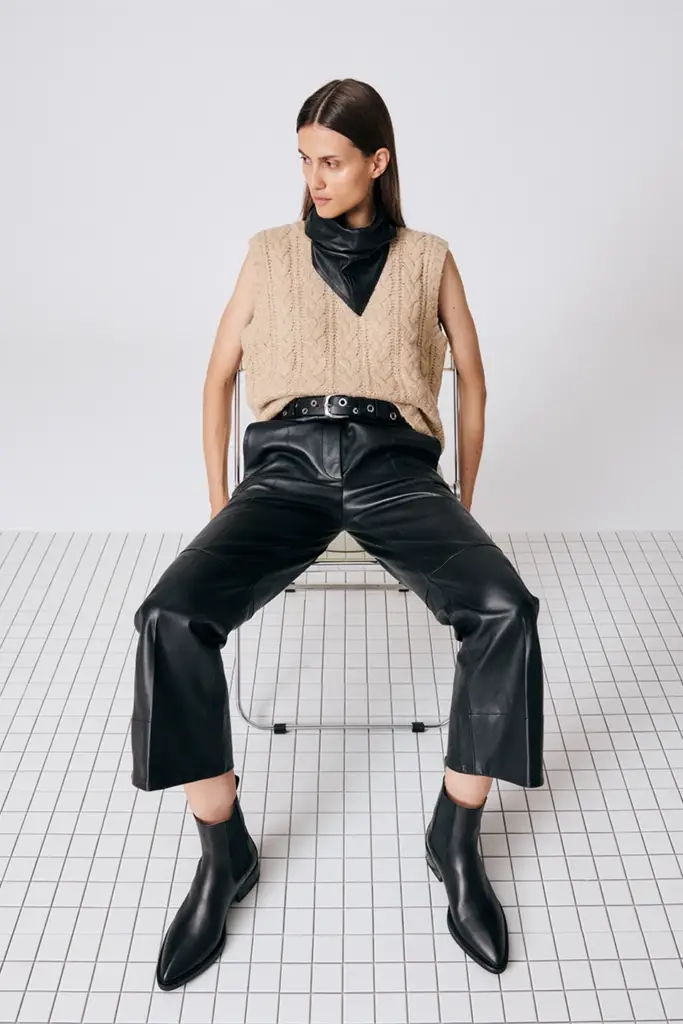 Studio Copenhagen CPH326 leather black Letzter Tag
