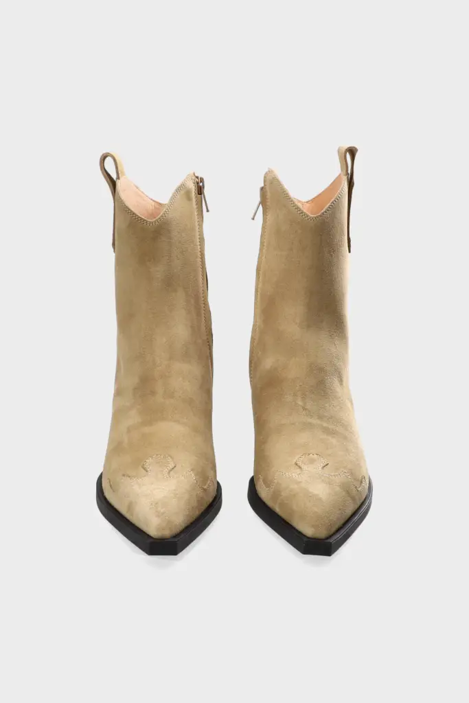 Studio Copenhagen CPH238 suede honey 2025