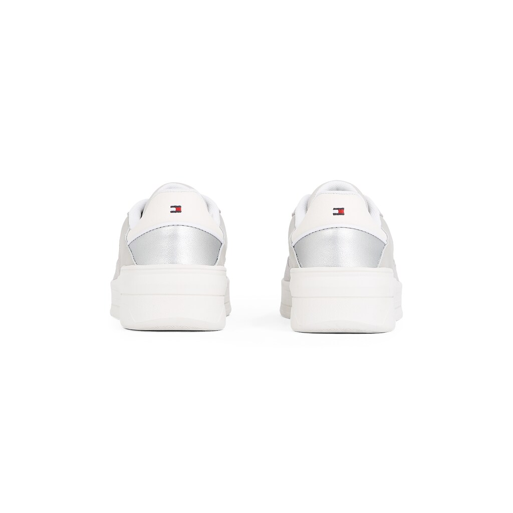 Tommy Hilfiger Plateausneaker »ESSENT BASKET SNEAKER METALLIC« Freizeitschuh Halbschuh Schnürschuh mit seitlicher Logoflagge online bestellen VIP-Rabatte