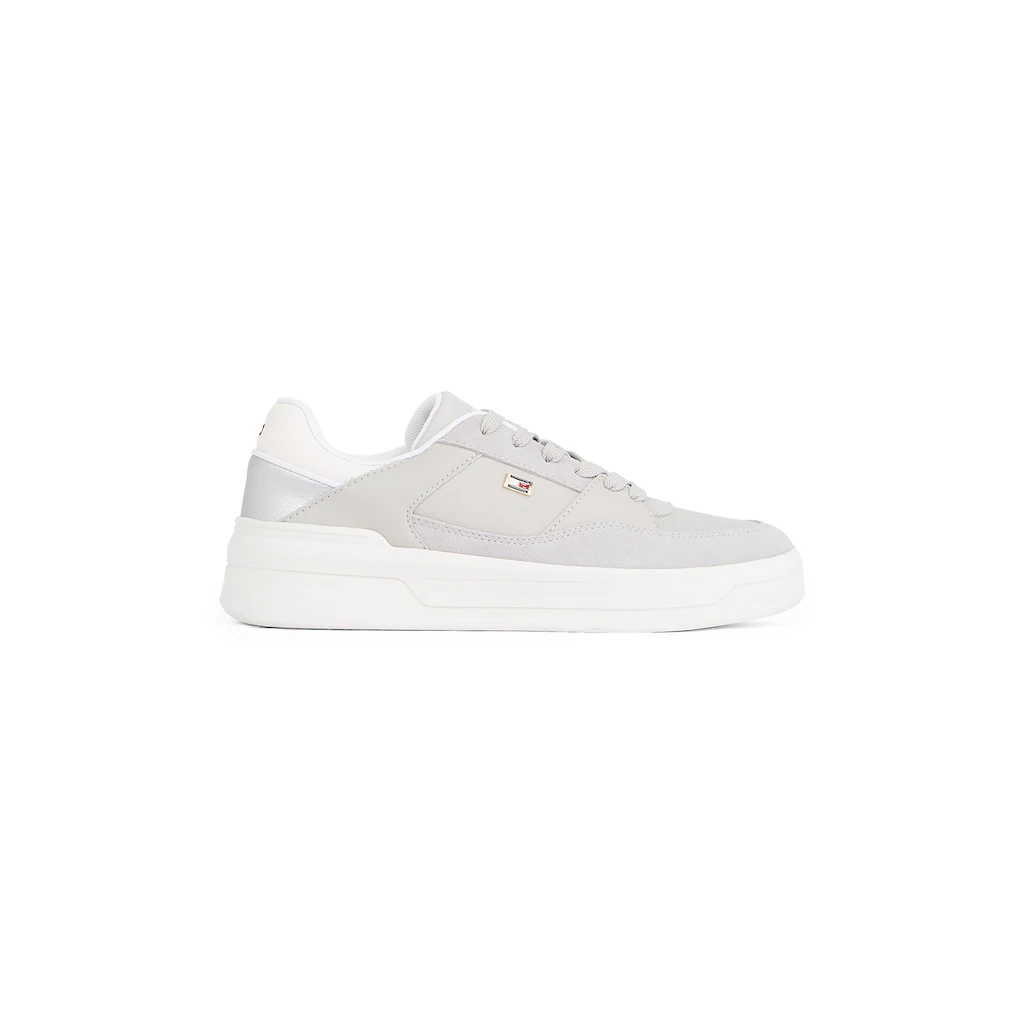 Tommy Hilfiger Plateausneaker »ESSENT BASKET SNEAKER METALLIC« Freizeitschuh Halbschuh Schnürschuh mit seitlicher Logoflagge online bestellen VIP-Rabatte